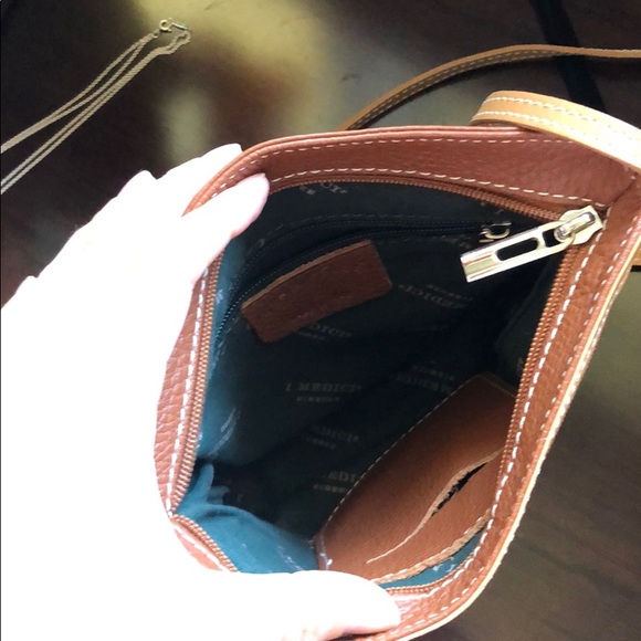 Authentic Italian Leather Crossbody - Picture 3 of 4